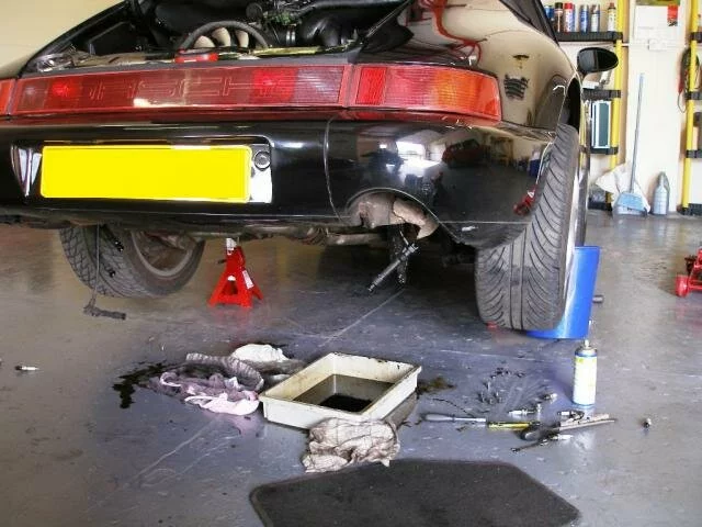 Porsche_Axle.jpg